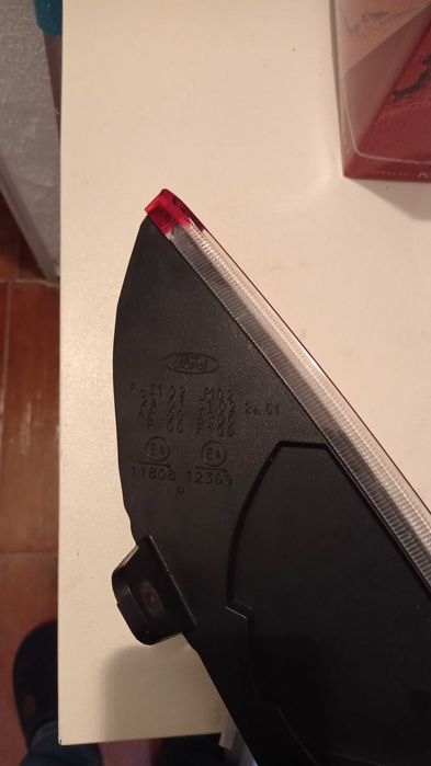 Farolim traseiro esquerdo Ford Focus 2011