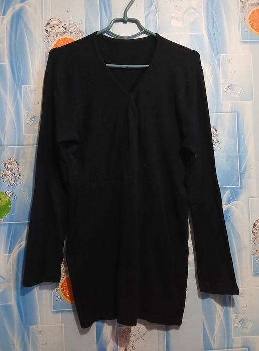 Продам женские свитера,жилетки-44,50,52,54,56,60 размеров