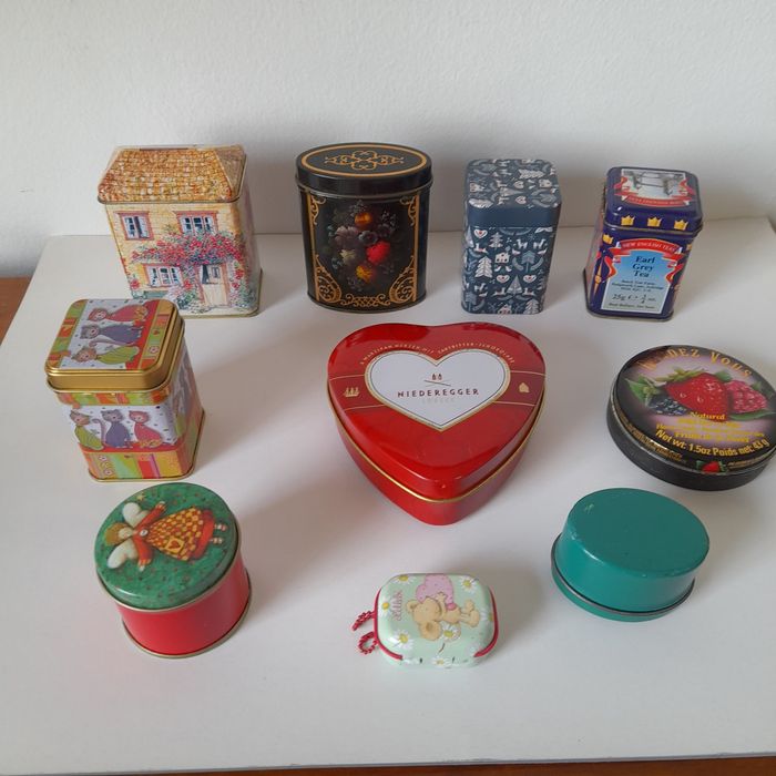 Coleção de latas miniatura