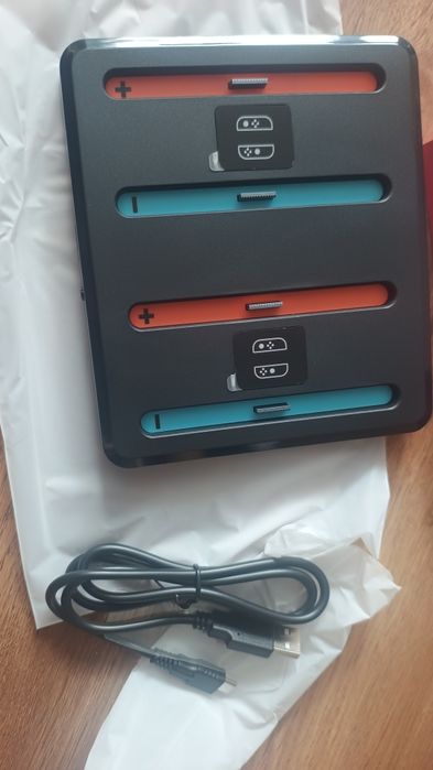 Магнітна зарядна станція DOBE для Nintendo Switch 2 (Joy-Con) + RGB