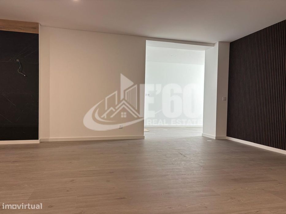 Apartamento T3 Remodelado Para Arrendamento Esmoriz