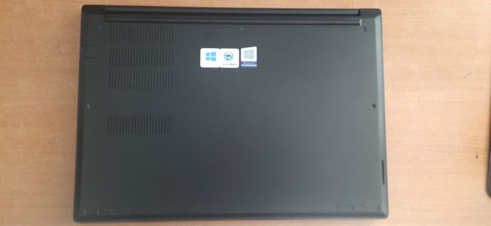 Vendido - Portátil Lenovo E14 Gen1 10ªG| 14,1" | i5-10210u | 16G-DDr4 | NVMe512G |M| W11