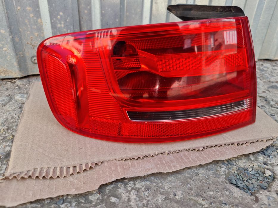 Audi A4 b8 ліхтар універсал