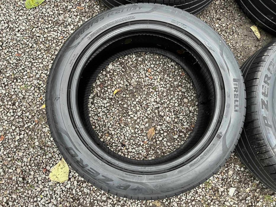 Opony 285/45R21 Pirelli P Zero Lato 4sztuki 5,12mm bieżnika