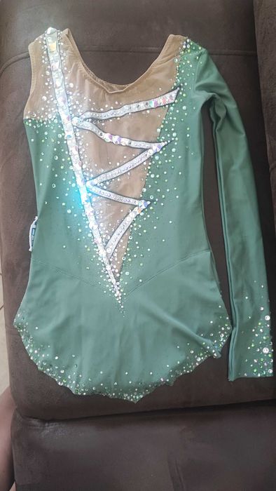 Fato de Ginástica Rítmica l- COMO NOVO