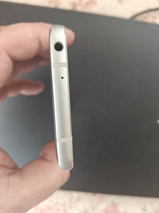 Телефон. Lg g6  4/32