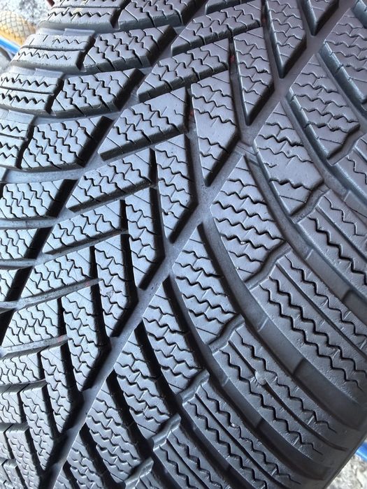 245/40/19 R19 Blizzak LM005 зима 1 шт