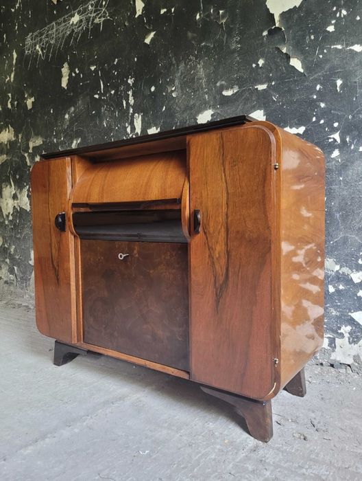 Komoda art deco   szafka gramofonowa Jindrich Halabala
