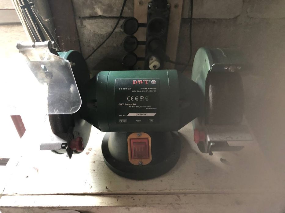 Точило,наждак  DWT DS-250 GS