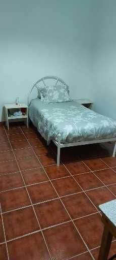 Quarto com ótimas condições