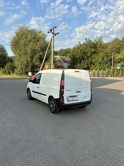 Продам Рено Кенго 2  Renault Kangoo 2012