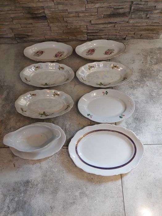 porcelanowy półmisek, całkiem duży talerz, patera