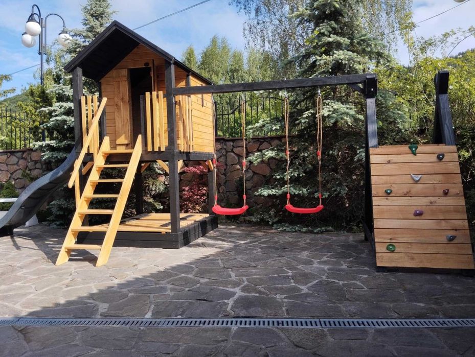 Meble ogrodowe domek dla dzieci plac zabaw huśtawka