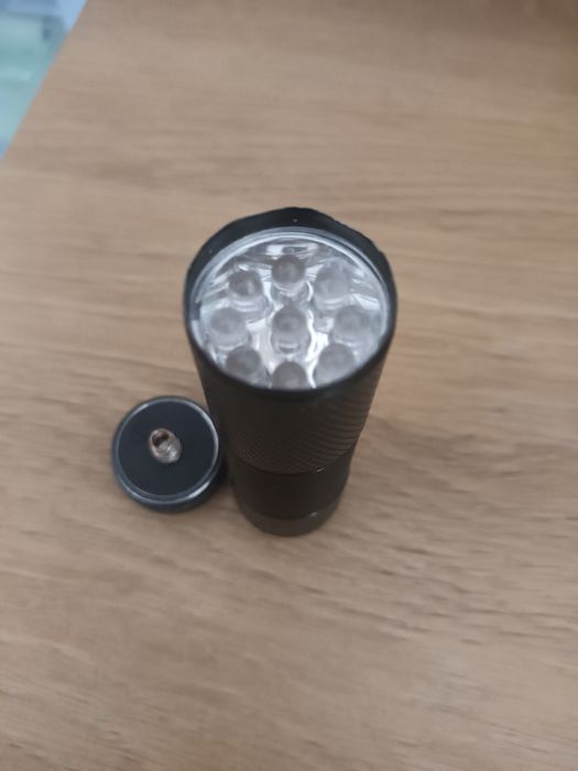 Lanterna led sem pilha