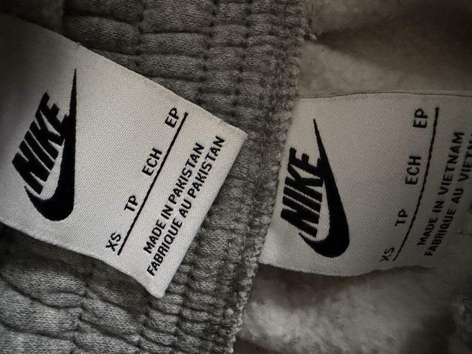 Zestaw bluza i spodnie nike xs