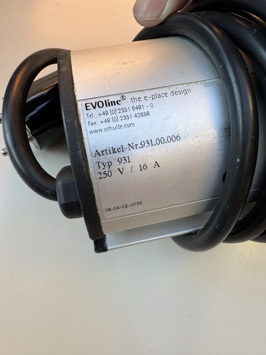 Evoline Triple Socket Wall-Mounted Tower437279674514155522