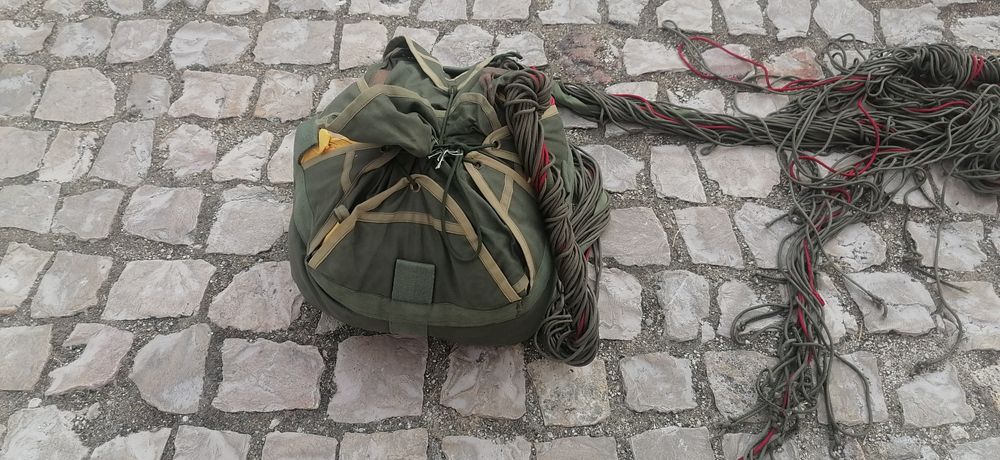 Para-quedas Pioneer Parachute Company