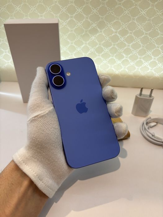 Iphone 16 stan idealny 98% baterii