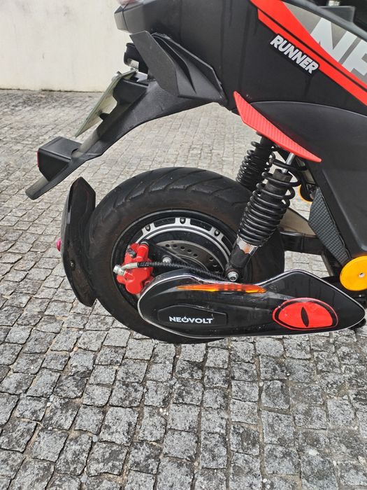 Scooter Elétrica Neovolt Runner, modelo 2024