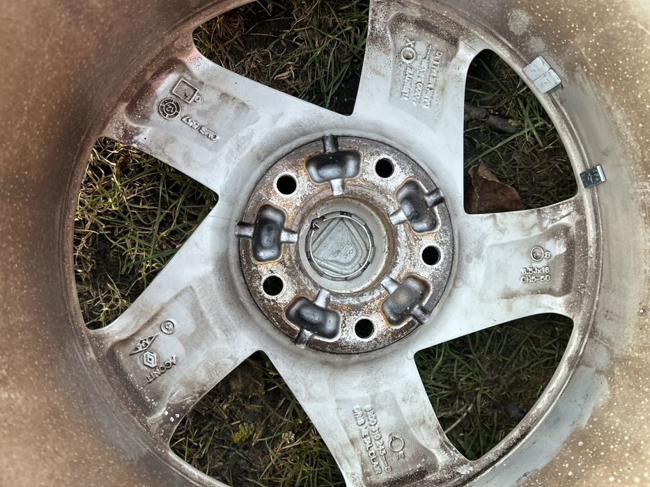 Koła alusy całoroczne Dacia Duster 215/65/16 Falken Euroall Seazon SA