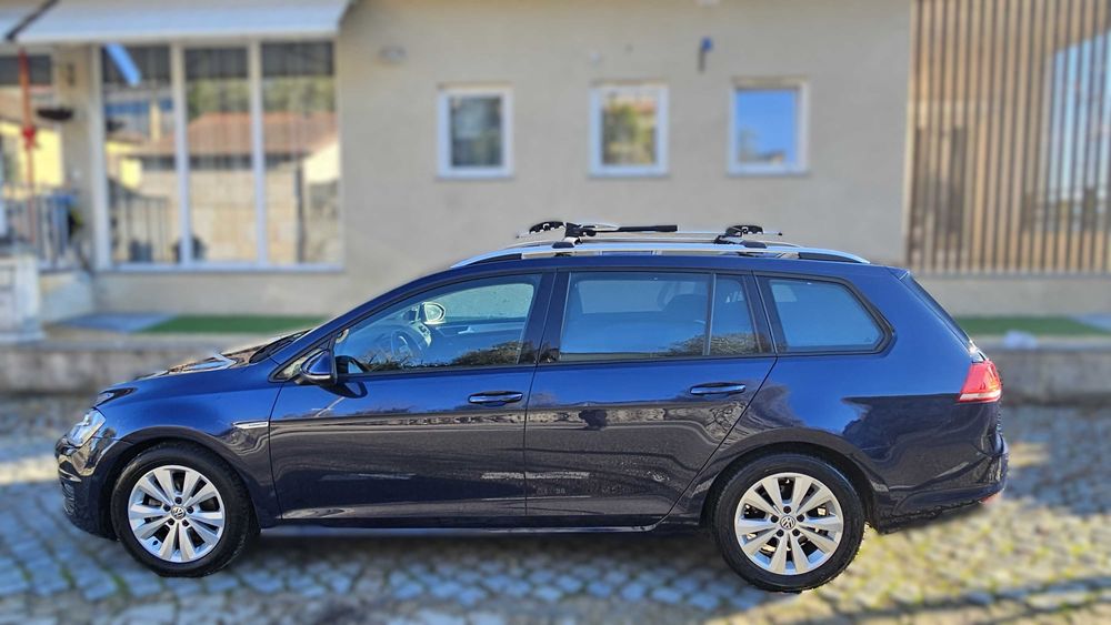 VW Golf Variant 1.6 tdi Confortline Bluemotion