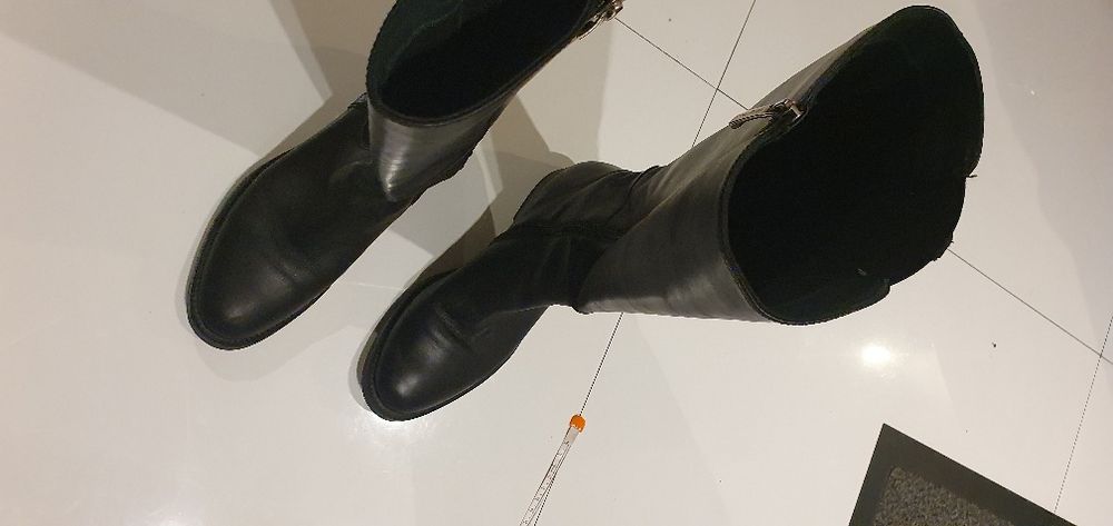 Skórzane oficerki Gino Rossi