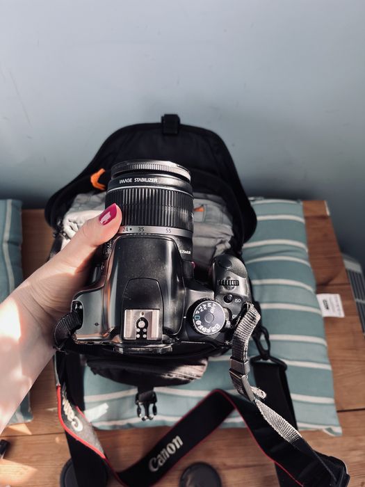 Canon EOS 450D + сумка Lowepro та аксесуари