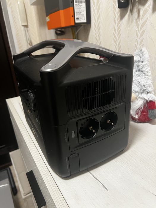 Зарядна станція Ecoflow river pro