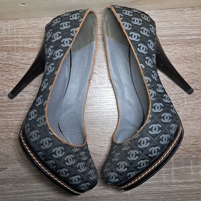 Туфлі на шпильці 39 розмір(стелька 24(текстиль)