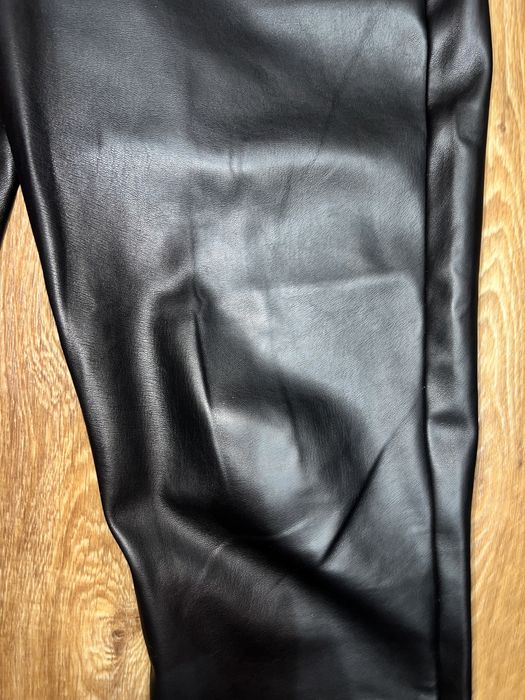 Кожаные штаны Reserved