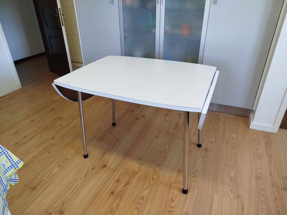 Mesa extensível branca