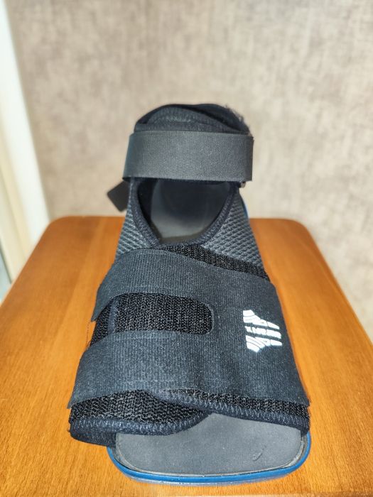 Взуття Барука, Aurafix