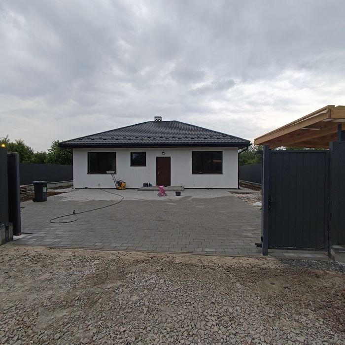 Будівництво будинків, дач, приміщень