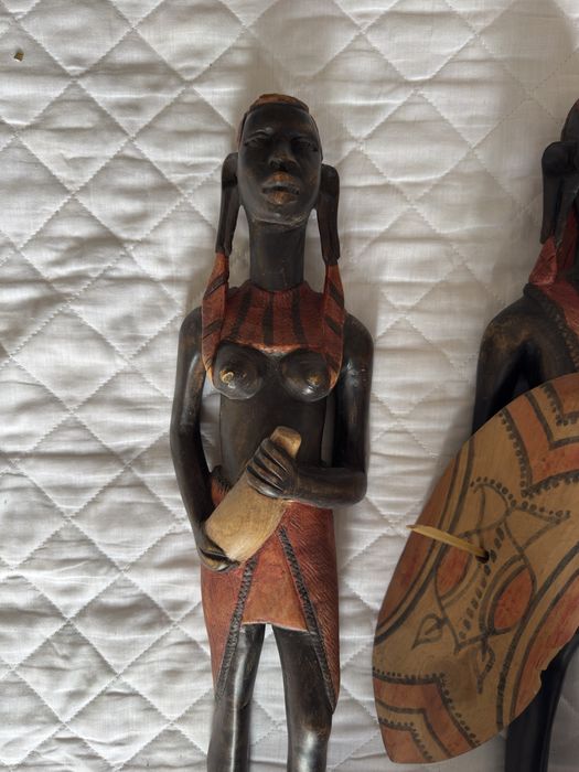 2 estatuetas africanas