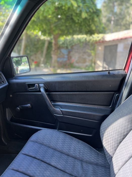 Mercedes-Benz 190d 2.0