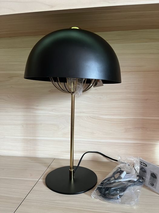 Lampa biurko stolik nocny czarna producja Indie rekodzieło