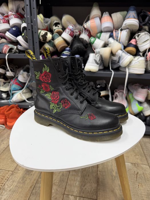 Оригінальні жіночі черевики Dr. martens шкіряні