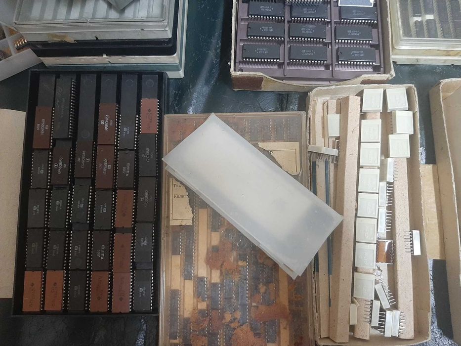 мікросхеми СРСР усі серіії підбірка компонентів