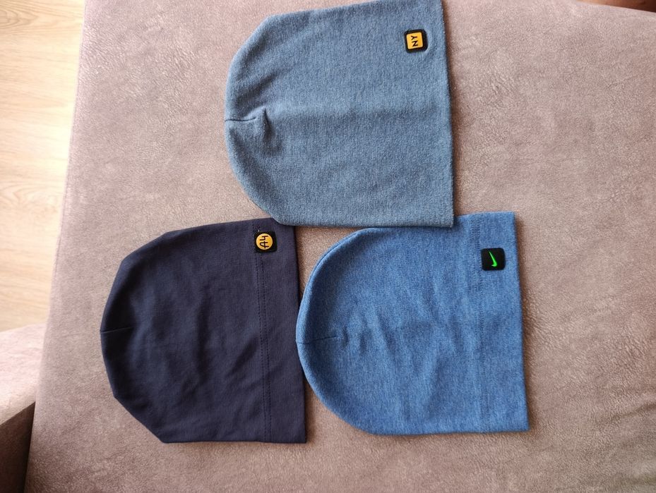 Шапочки весняні на хлопчика 3 шт