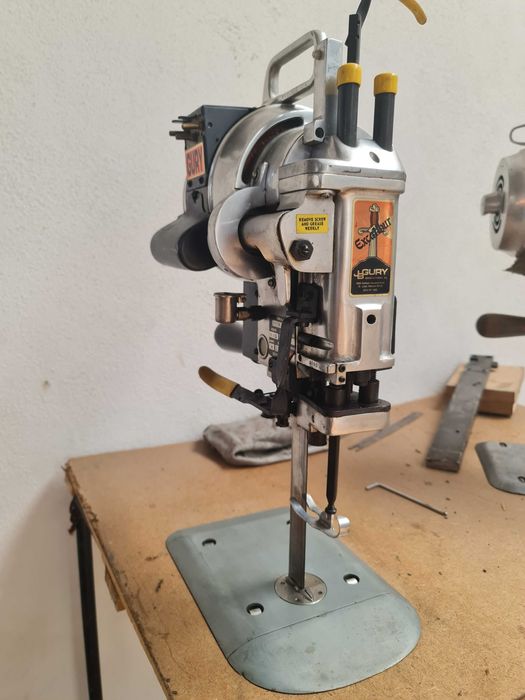 maquina de corte de mesa de textil