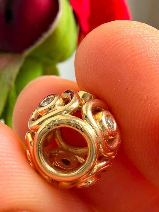 Charms pandora złoto 585