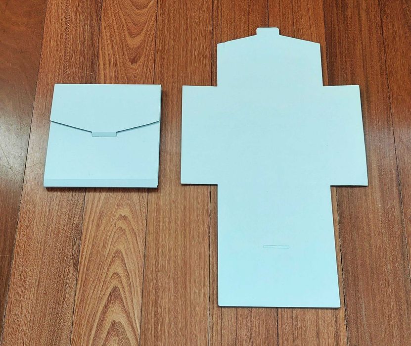 17 Caixas de papelão 18 x 18 x 1cm