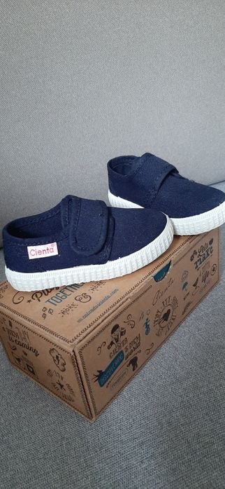 Granatowe Trampki Cienta 20