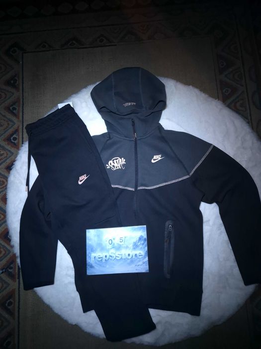 Conjunto Nike Tech Syna