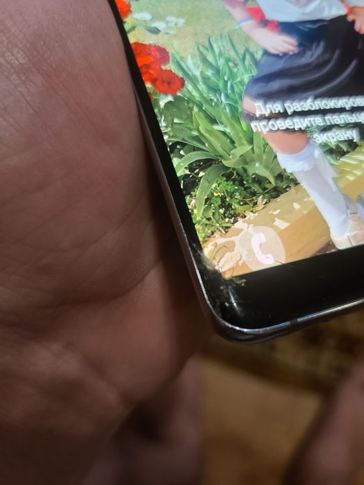 Samsung galaxy s10 plus + 128 на запчасти Sm g975f/ds