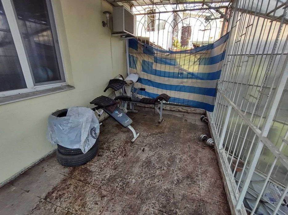 Двухэтажная квартира с ремонтом и своим двором на Молдаванке