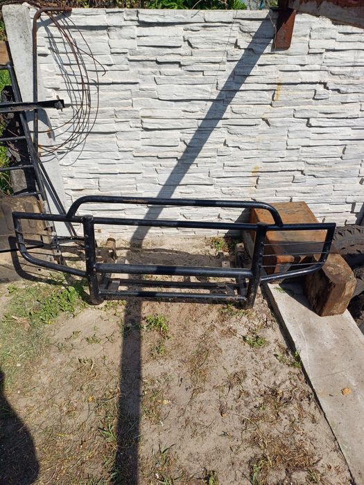 Кенгурятник нива