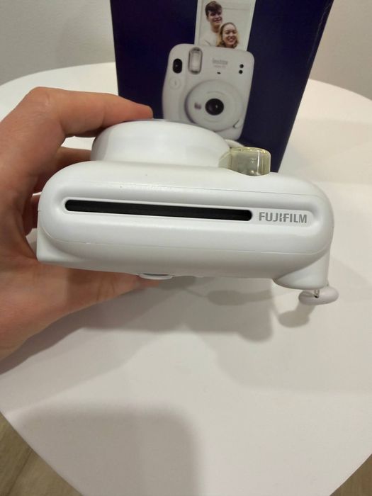 Фотоапарат миттєвого друку Instax mini 11 fujifilm сірий полароід