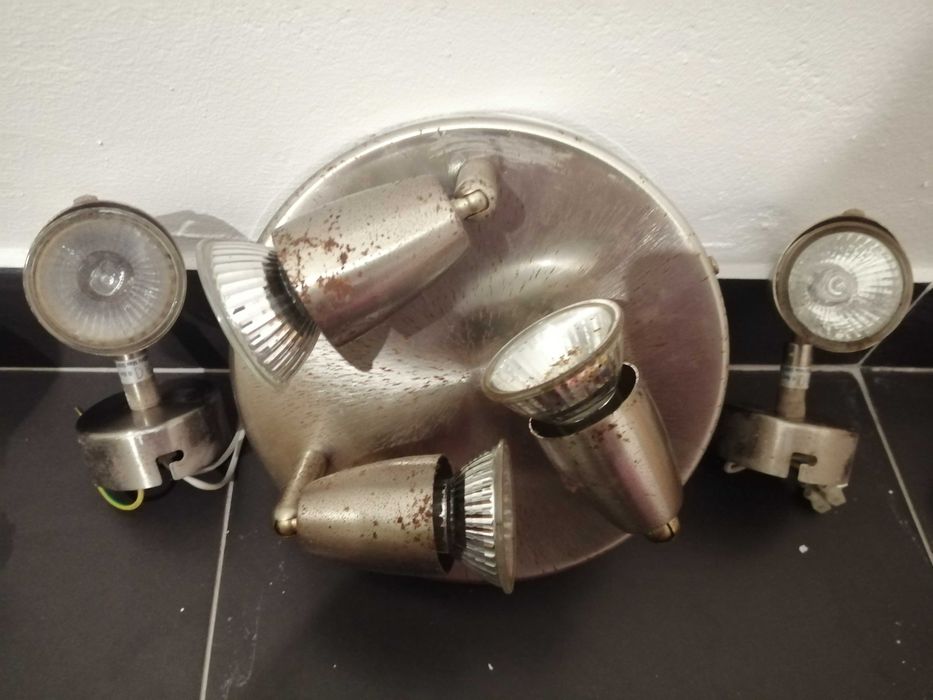 Candeeiros para desocupar