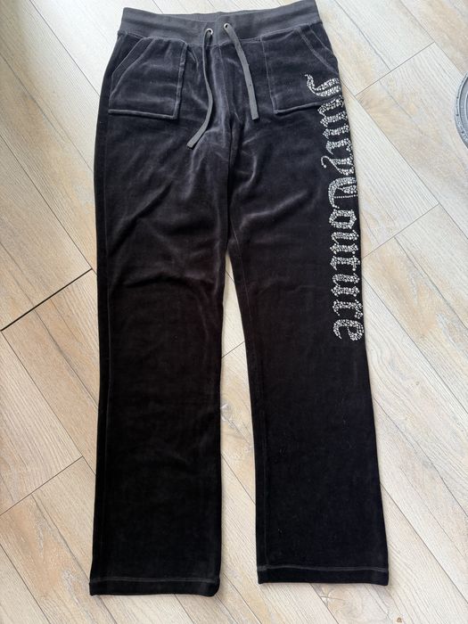 Czarny dres polarowy